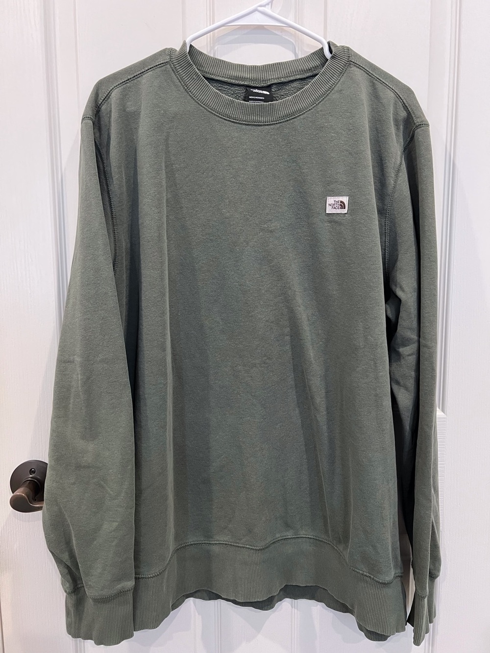 The North Face Men's Crewneck Sweatshirt - Olive